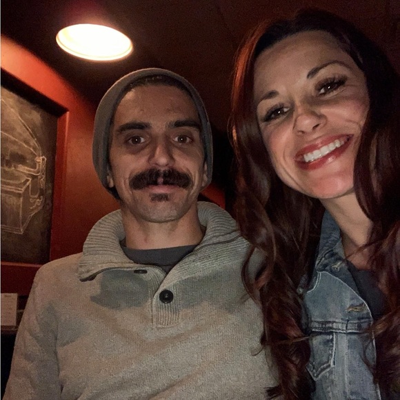 Meet your Posher, Amber - Picture 1 of 1